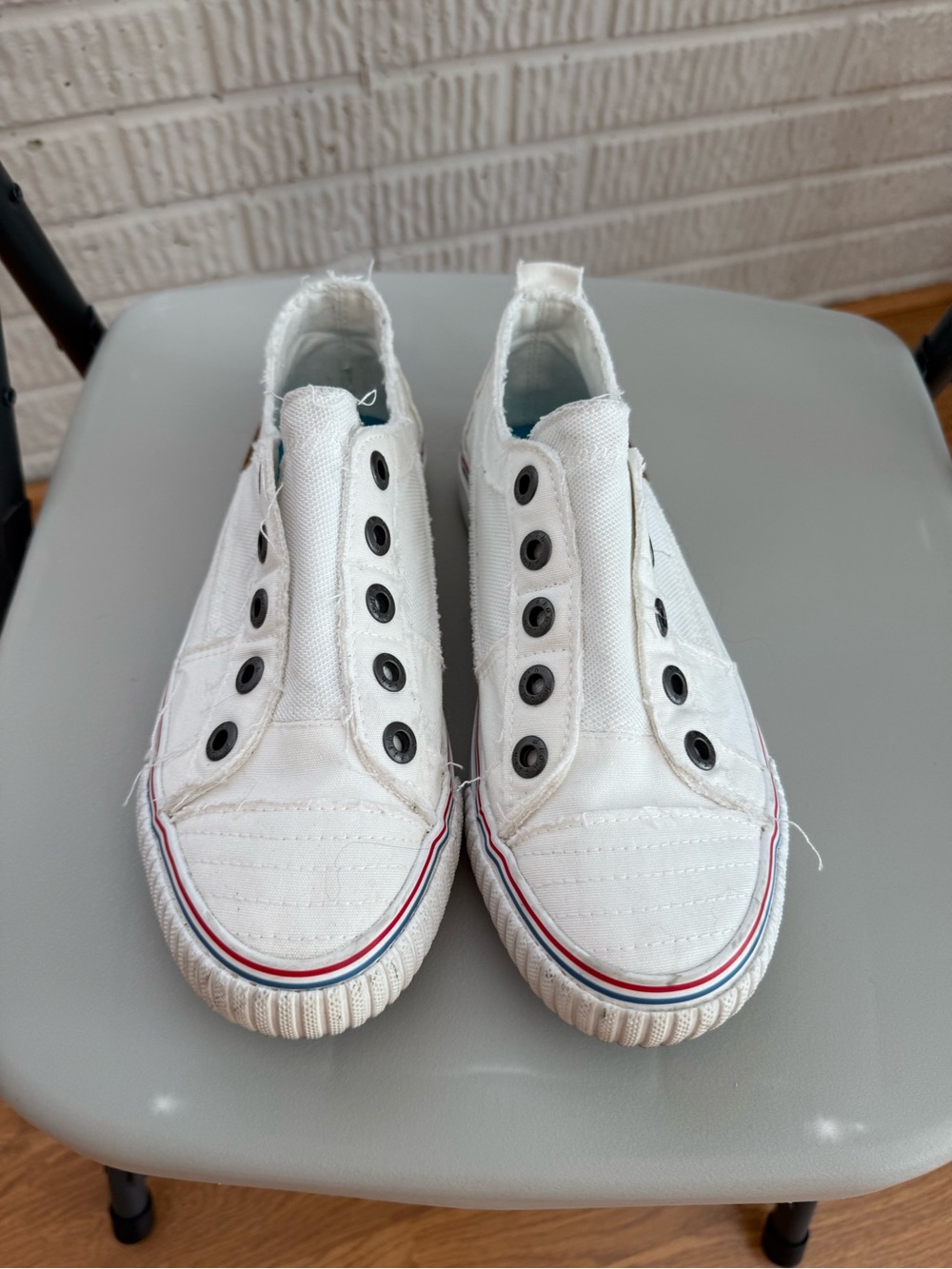 Blowfish White Slip-On Canvas Sneakers with Red & Blue Trim